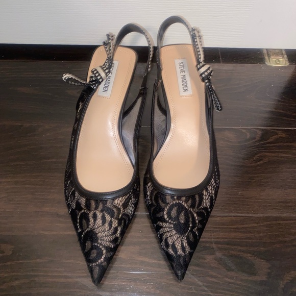 Steve Madden Black Lace Pointed Heels - Picture 1 of 3